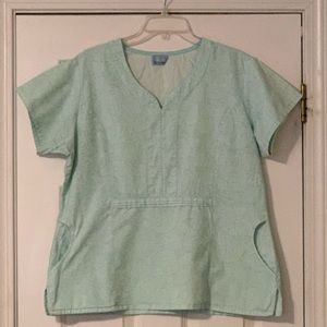 Women’s White Swan size L scrub top